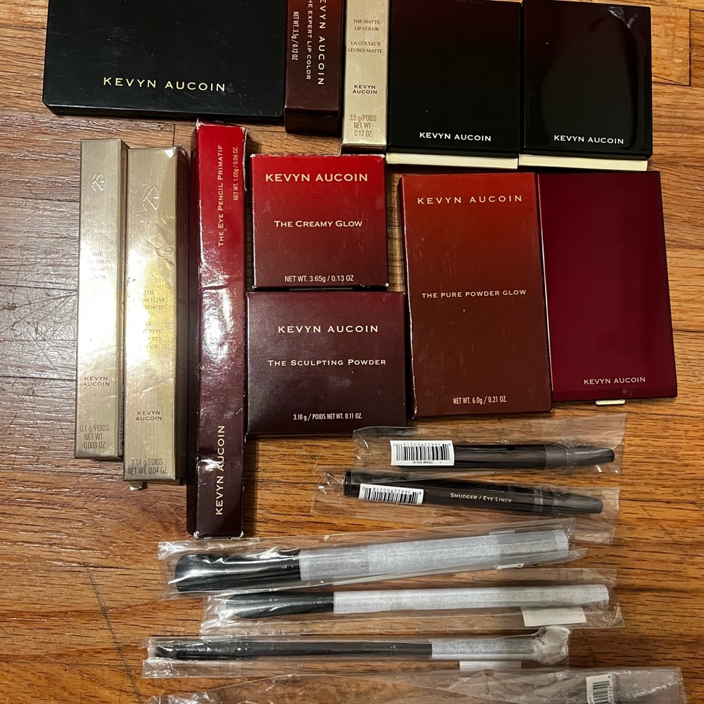 Kevyn Aucoin Makeup Set